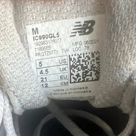 New Balance 990 V5 Grey/Wht Toddler Sneakers- SZ 5 C