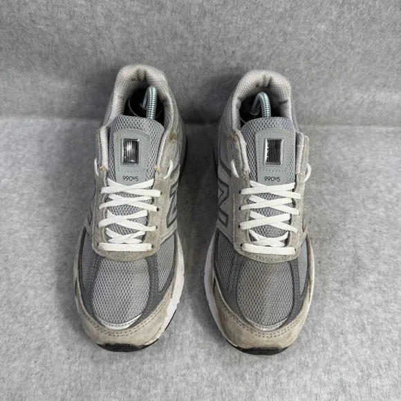 New Balance 990 Womens Shoes Size 7.5 Grey &amp; White Suede Casual Running Sneakers