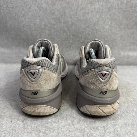 New Balance 990 Womens Shoes Size 7.5 Grey &amp; White Suede Casual Running Sneakers