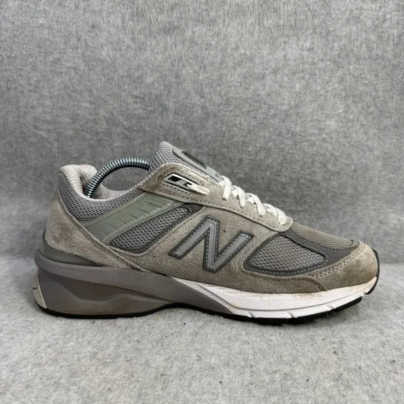 New Balance 990 Womens Shoes Size 7.5 Grey &amp; White Suede Casual Running Sneakers
