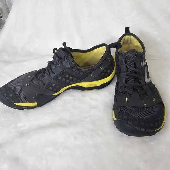 New Balance Minimus Minimalist Trail Shoes Vibram  MT10GY Mens 8.5 Black Yellow
