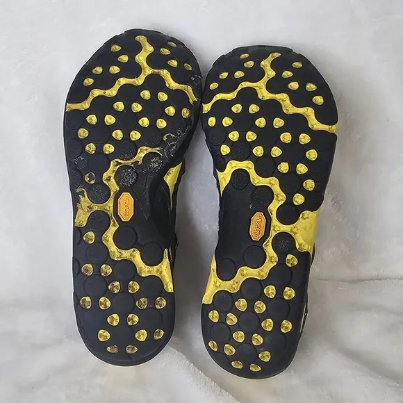 New Balance Minimus Minimalist Trail Shoes Vibram  MT10GY Mens 8.5 Black Yellow