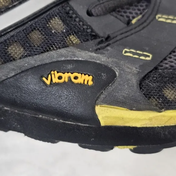 New Balance Minimus Minimalist Trail Shoes Vibram  MT10GY Mens 8.5 Black Yellow