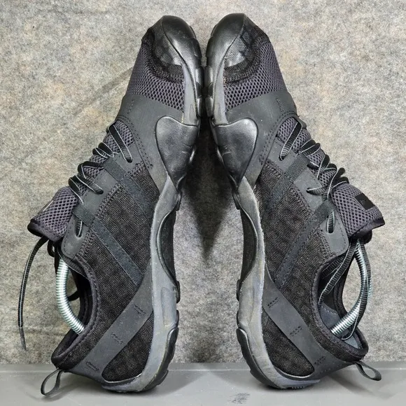 New Balance Minimus Trail MT10 Barefoot Shoes Sneakers Black Mens Sz 12 MT10SB