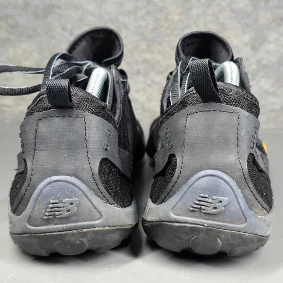 New Balance Minimus Trail MT10 Barefoot Shoes Sneakers Black Mens Sz 12 MT10SB