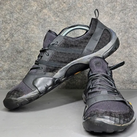New Balance Minimus Trail MT10 Barefoot Shoes Sneakers Black Mens Sz 12 MT10SB