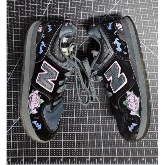 NEW BALANCE Sesame Street &quot; the count &quot; kids Athletic suede‎ shoes Sz 11.5M