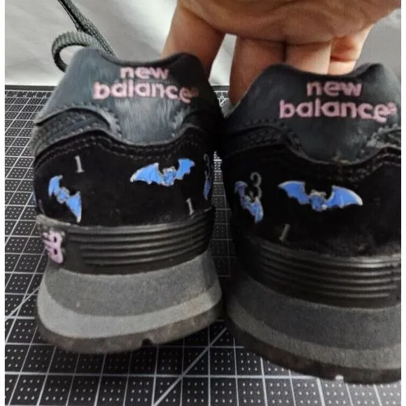NEW BALANCE Sesame Street &quot; the count &quot; kids Athletic suede‎ shoes Sz 11.5M