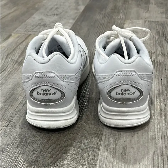 New Balance shoes womens 8.5 White (touch blue gray)  Sneakers walking abzorb