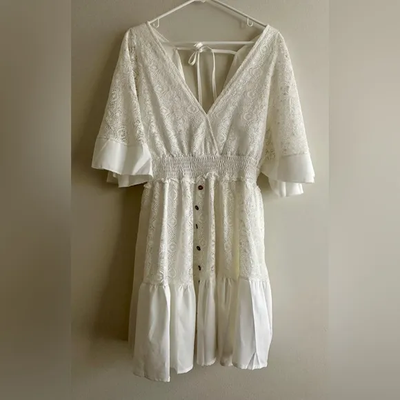 New Boho Lace Overlay Batwing Sleeve Mini Dress in White, Women’s Size Large