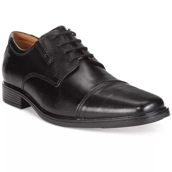 NEW Clarks Mens Tilden Cap Toe Oxford Shoe Black Leather 9.5 Lace Up Dress Shoe
