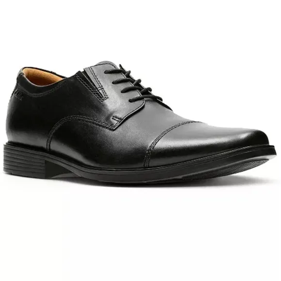 NEW Clarks Mens Tilden Cap Toe Oxford Shoe Black Leather 9.5 Lace Up Dress Shoe