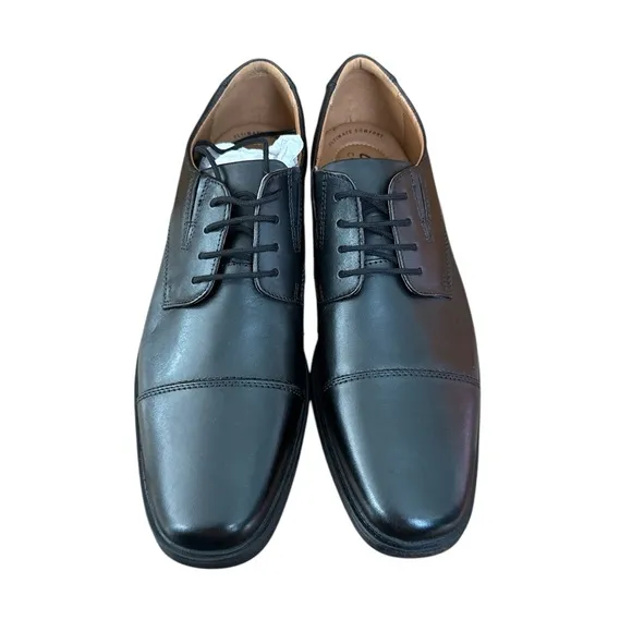 NEW Clarks Mens Tilden Cap Toe Oxford Shoe Black Leather 9.5 Lace Up Dress Shoe