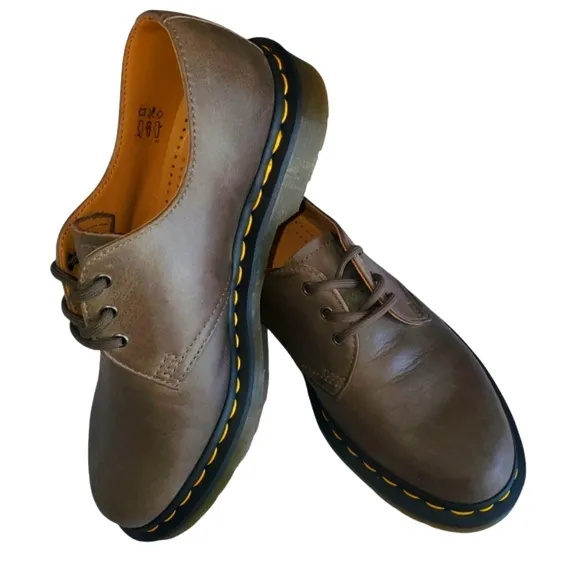 NEW DR. MARTENS 1461 Carrara In Olive Leather Oxford Unisex Women's‎ 7 / Men's 6