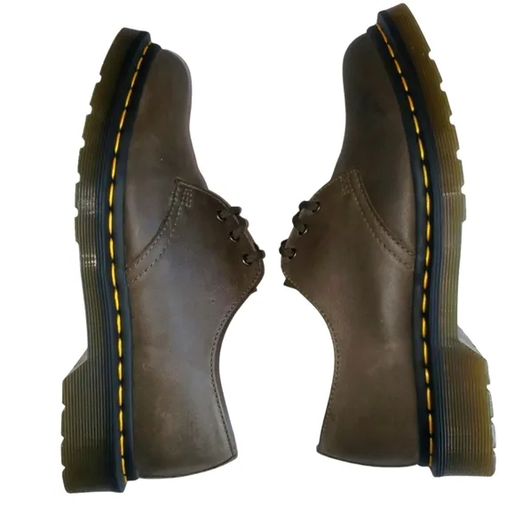 NEW DR. MARTENS 1461 Carrara In Olive Leather Oxford Unisex Women's‎ 7 / Men's 6