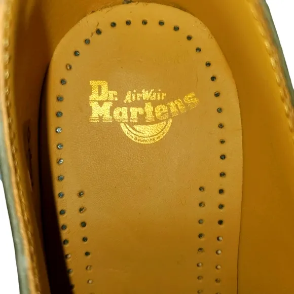 NEW DR. MARTENS 1461 Carrara In Olive Leather Oxford Unisex Women's‎ 7 / Men's 6