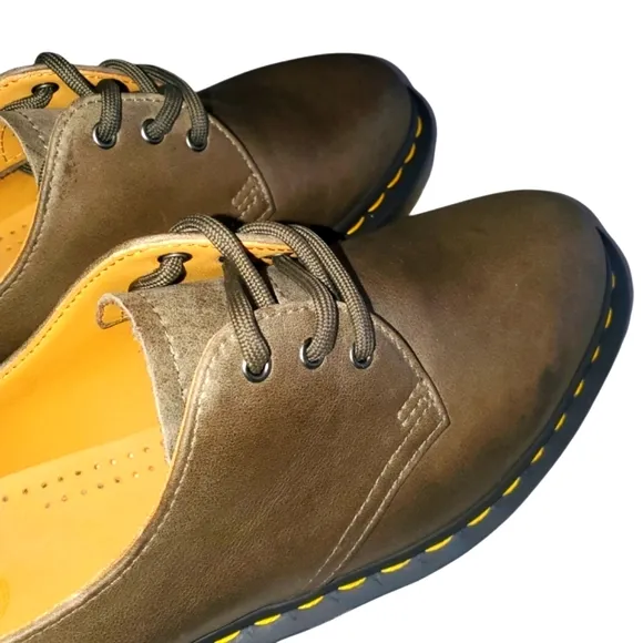 NEW DR. MARTENS 1461 Carrara In Olive Leather Oxford Unisex Women's‎ 7 / Men's 6