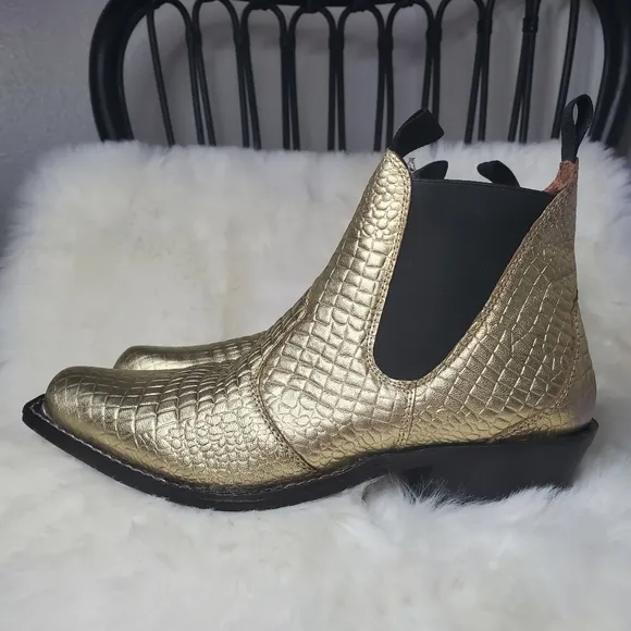 NEW FREE PEOPLE Beau Western Boots Croc  Metallic Chelsea Style Boots Booties 39