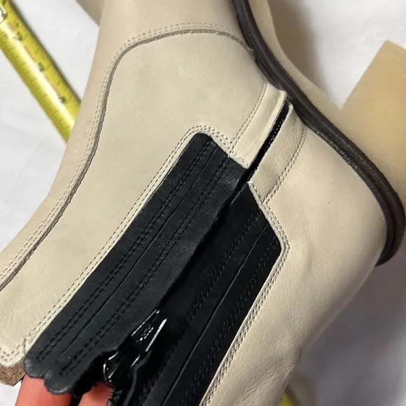 NEW Free people james Chelsea  chunky  heels boots shoes  in bone size 7…