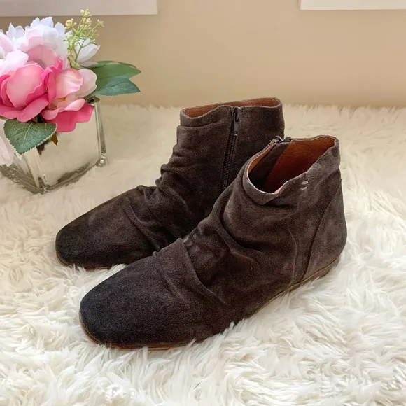 NEW Jeffrey Campbell Suede Booties
