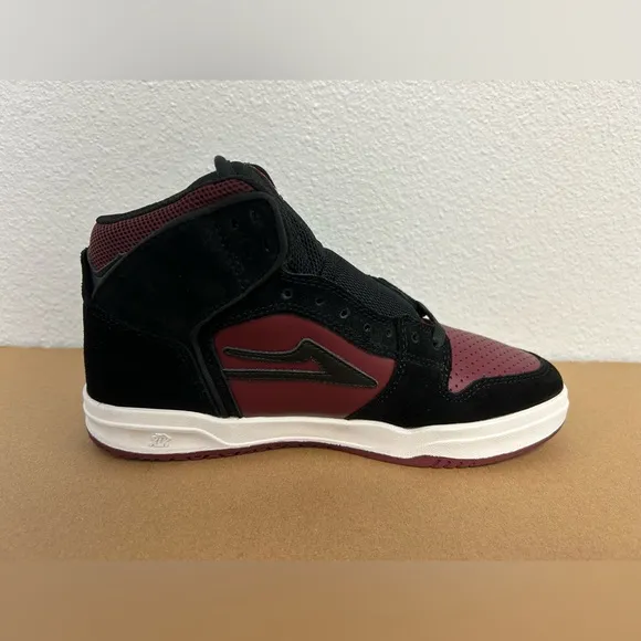 NEW! Lakai Skateboard Shoes Sneakers Telford Black/Burgundy Suede Size 6
