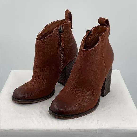 🌹New Listing🌹NWT BP Lance Leather Block Heel Bootie Ankle Boots