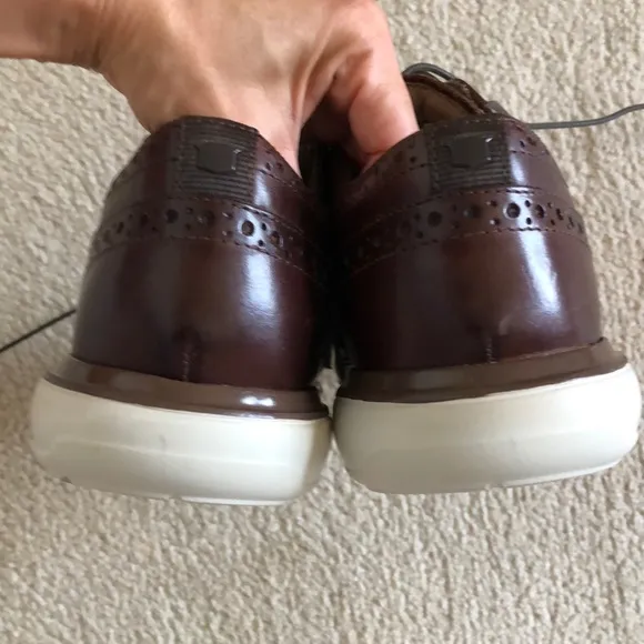 New Men’s Florsheim wingtip dress shoes