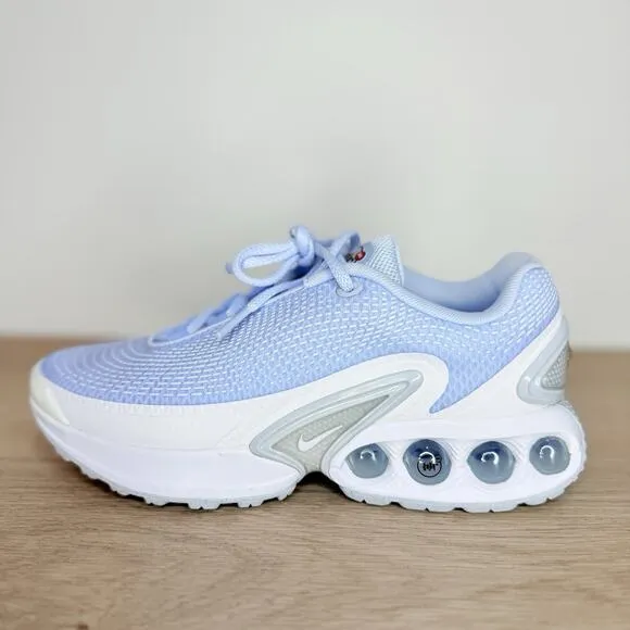 NEW Nike Air Max DN FJ3145-400 Women's Size 7 Running Shoes