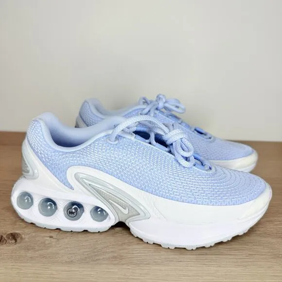 NEW Nike Air Max DN FJ3145-400 Women's Size 7 Running Shoes