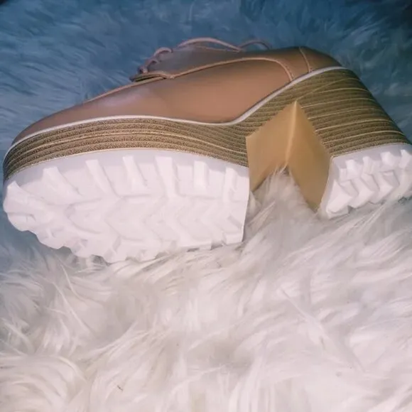 NEW RETRO CHUNKY PINK OXFORD HEELS
