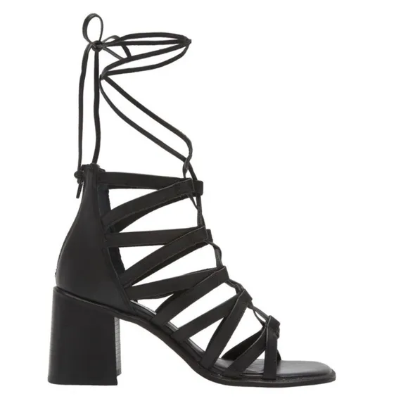 NEW! Steve Madden Black Leather Cherri Strappy Sandal - Size 7