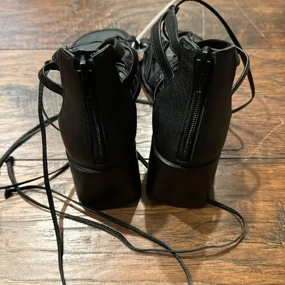 NEW! Steve Madden Black Leather Cherri Strappy Sandal - Size 7