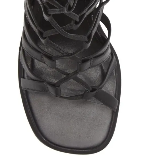 NEW! Steve Madden Black Leather Cherri Strappy Sandal - Size 7