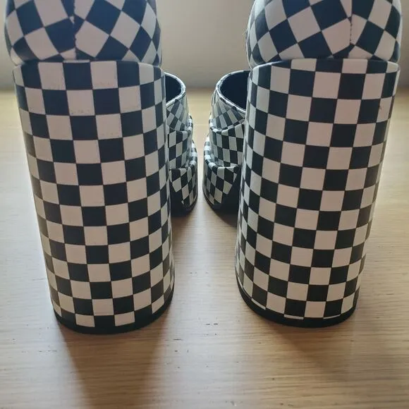NEW Steve Madden Charlize Checkerboard Platform Heels