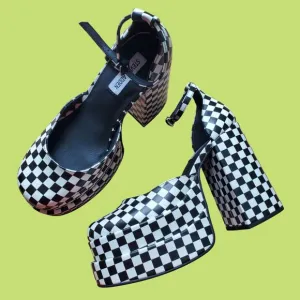 NEW Steve Madden Charlize Checkerboard Platform Heels