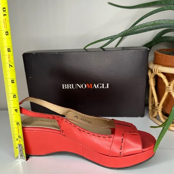 NEW VTG Bruno Magli Italian Leather Wedge Sandals Papavero Red Y2K, 39.5 US 9.5