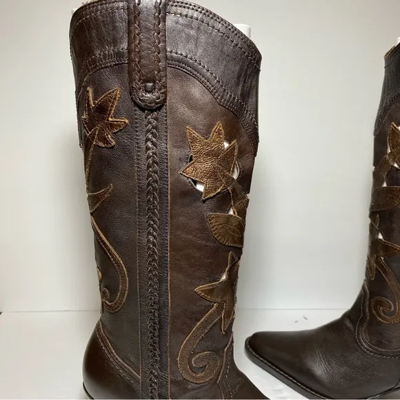 New White Mountain  Santa Fe Western Boots Brown Leather Cutout Flowers Size 7