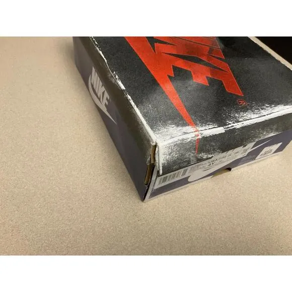 New! Youth Nike Air Jordan 1 Retro High OG Rare Air DZ5485-100 Shoes. Size 4Y.