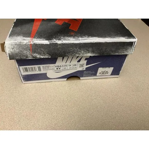 New! Youth Nike Air Jordan 1 Retro High OG Rare Air DZ5485-100 Shoes. Size 4Y.