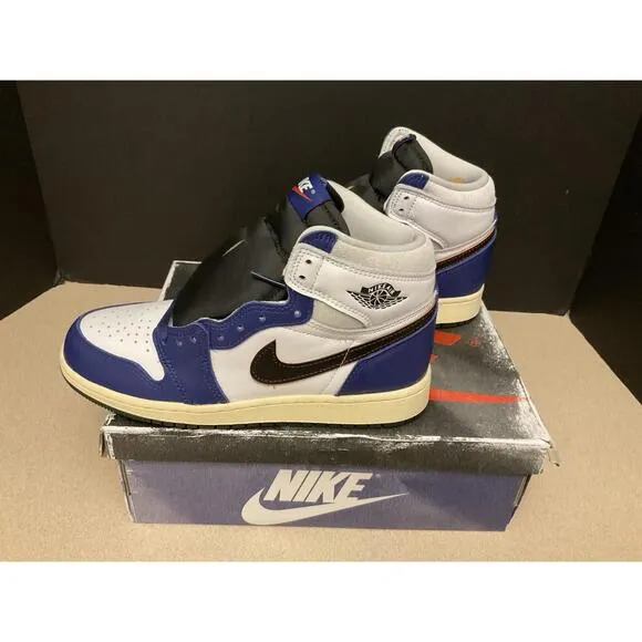 New! Youth Nike Air Jordan 1 Retro High OG Rare Air DZ5485-100 Shoes. Size 4Y.