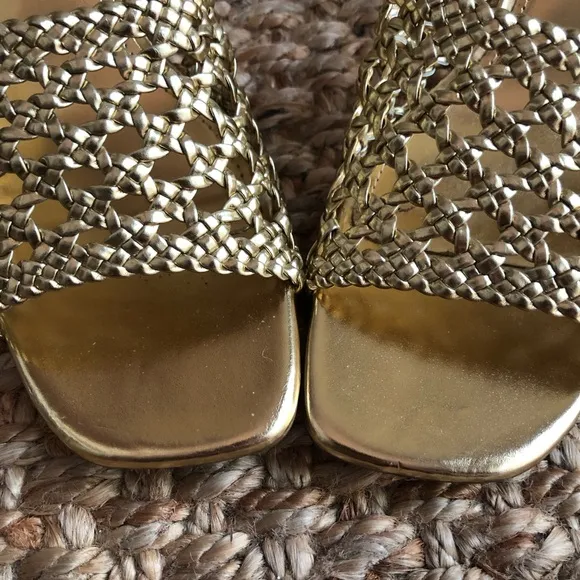 New: Zara Braided Chunky Heel Sandal al a Rouje Paris. Size 40