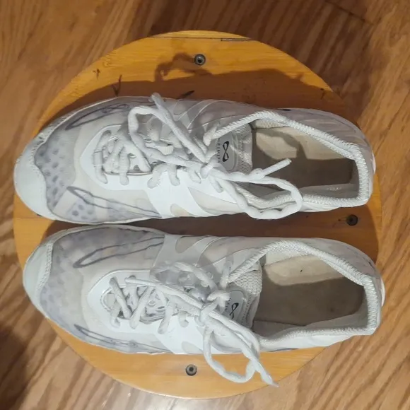 Nfinity Vengeance 7 cheerleading shoes nice! Look! flyer tumbling