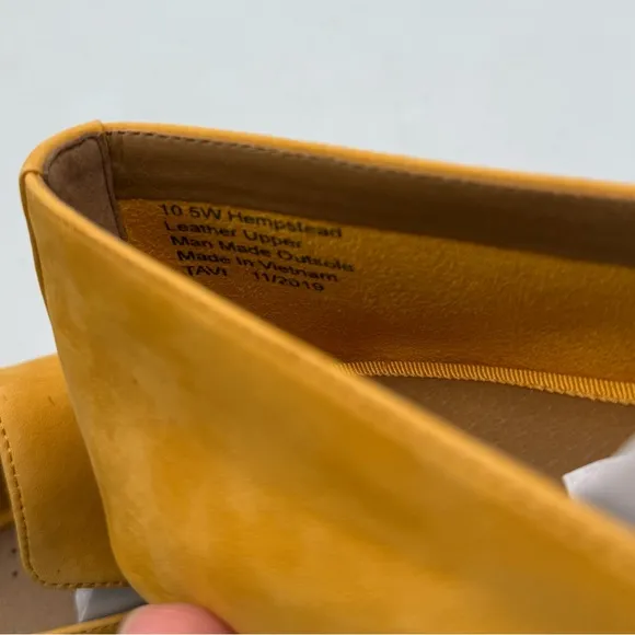 NIB Aerosoles Sz 10.W Women's Hempstead Loafer Flat Leather Dark Yellow Nubuck