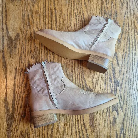 NIB BED STU ROAN Diabolic Leather Ankle Bootie Bone Size 7.5