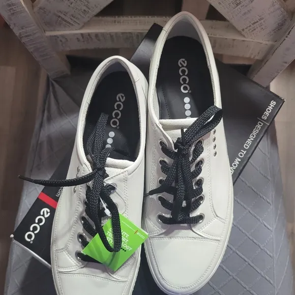 NIB Ecco White Leather Women's Golf Street Low Cut Lace Shoes Size 42 OR 11/11.5