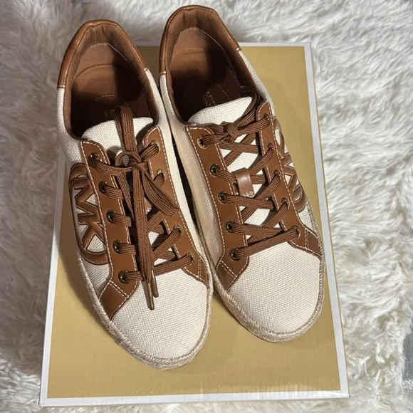 NIB Michael kors women’s poppy fashion espadrille shoes