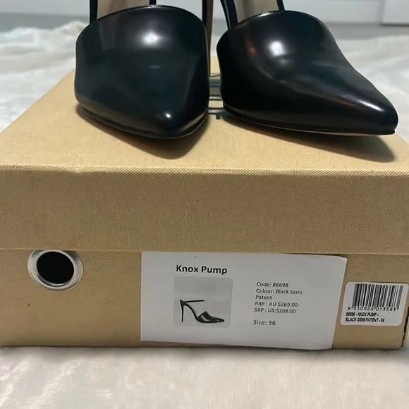 NIB: MODE COLLECTIVE Knox Pump Pointed Toe Heels in Black, Size 36 (EU)