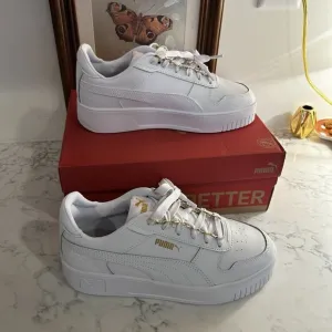 NIB Puma Woman’s Carina Street BlingBling White Metallic Gold Sneaker Shoes 8