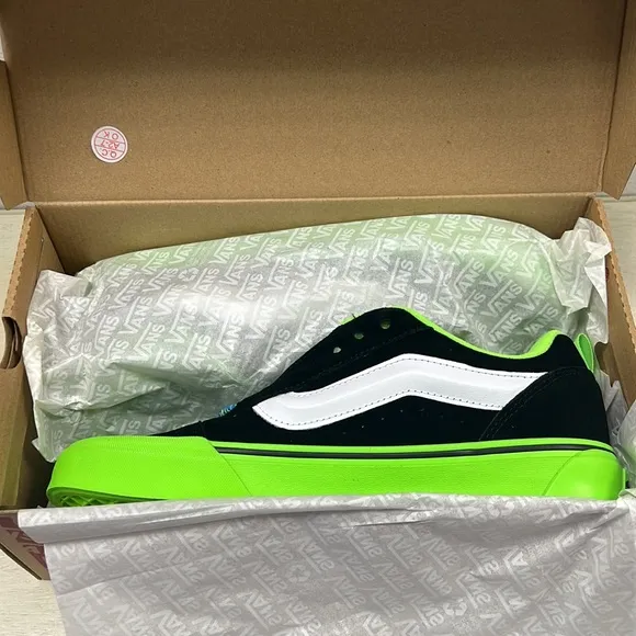 NIB - Vans Knu Skool 'Pop Outsole - Green' VN000CRPGRN - Size 10.5