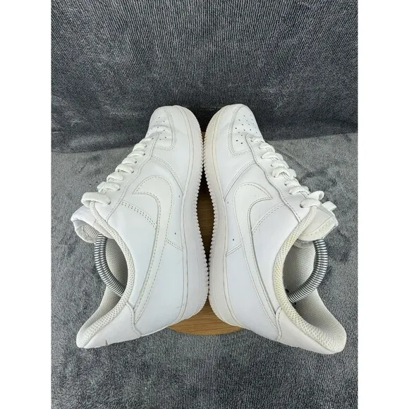 Nike Air Force 1 07 Shoe Men Size 10.5 Triple White Basketball Street Sneakers